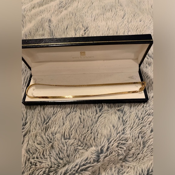 ✨✨Givenchy Gold Plated Necklace✨✨ - Picture 1 of 9